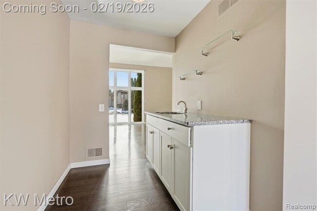 Building Photo - 4606 Strandwyck Rd