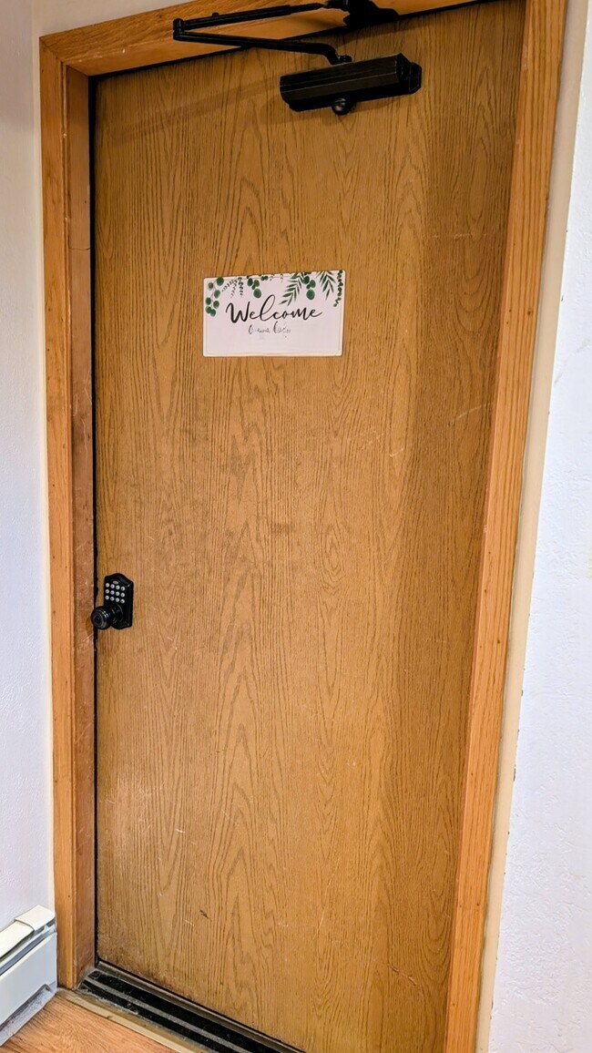 Foto del edificio - 608 Ridgecrest Dr