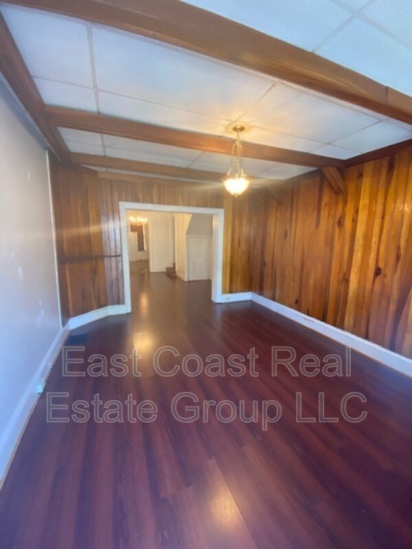 Building Photo - 66 E Antietam St