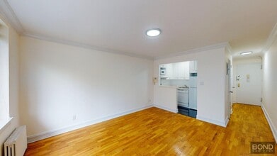 Building Photo - 1661 York Ave