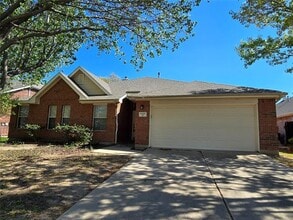Building Photo - 4100 Wildbriar Ln