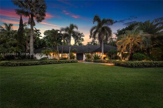 Building Photo - 12466 Quercus Ln