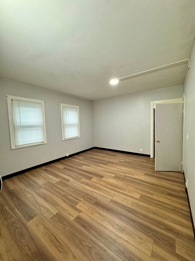 Building Photo - 125 Cedarwood Terrace