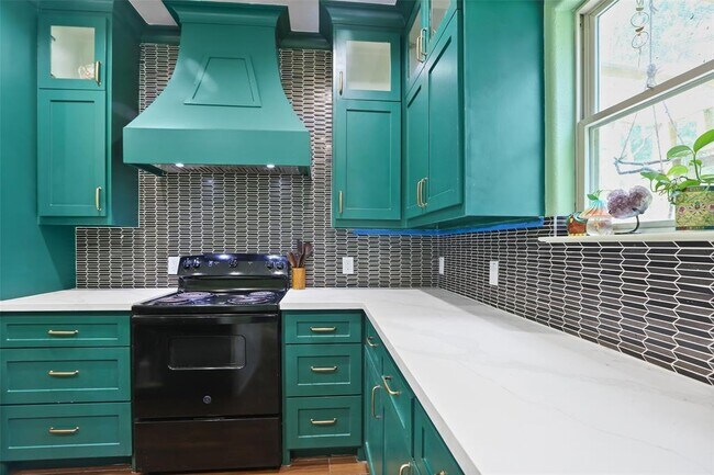 Foto del edificio - 15752 Hickory Dr