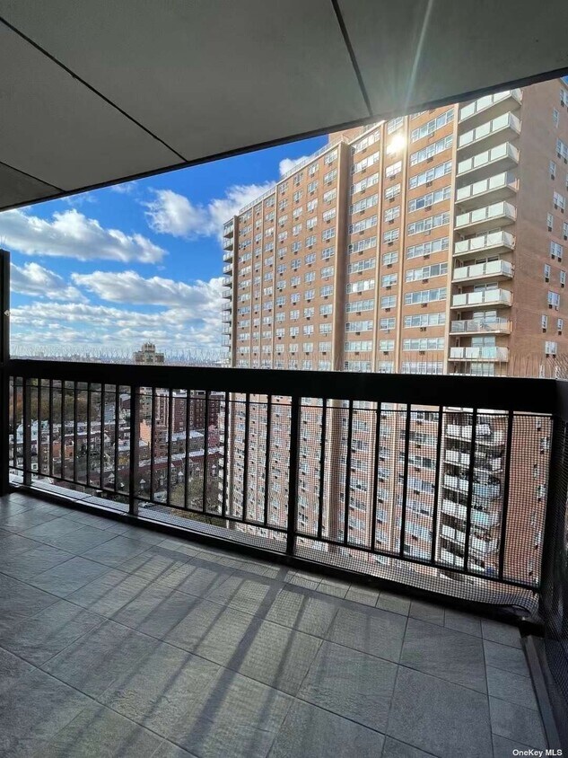 Foto principal - 138-35 Elder Ave