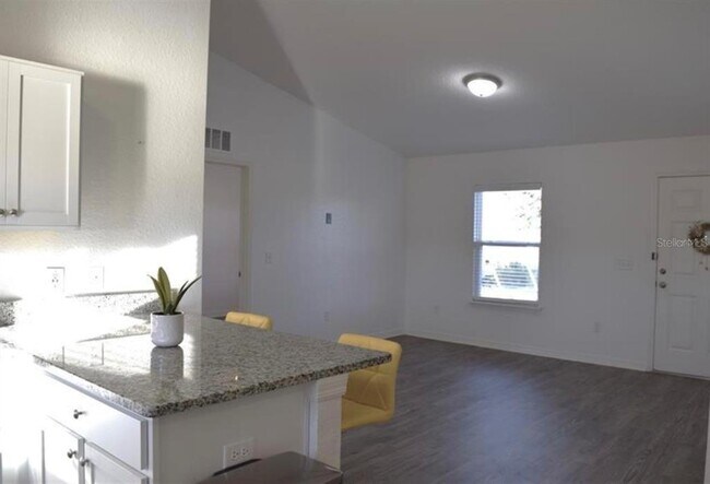 Foto del edificio - 3184 SW 151st Ave