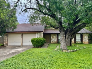 Building Photo - 13855 Brook Hollow Blvd