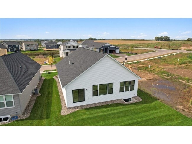 Building Photo - 2133 Westpointe Dr