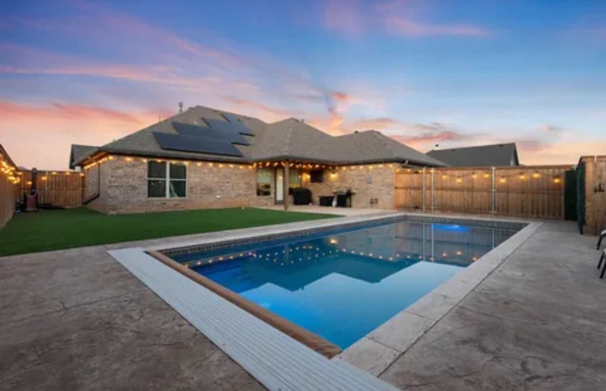 Foto principal - Enclave at Kelsey Park with Pool