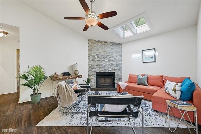 Foto del edificio - 2 br, 1 bath House - 9706 Curlew Dr