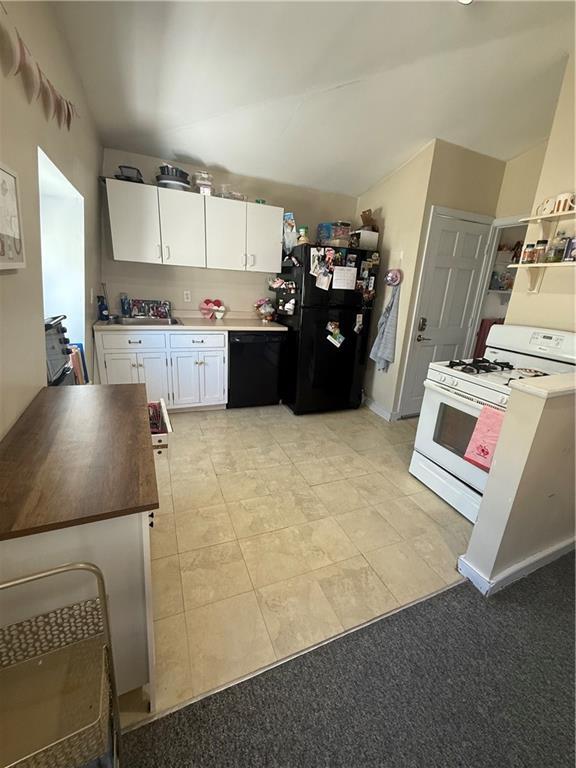 Foto del edificio - 9 1/2 W Narragansett Ave