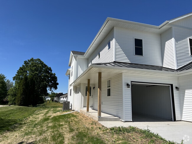 Building Photo - 502 Leavens Ave