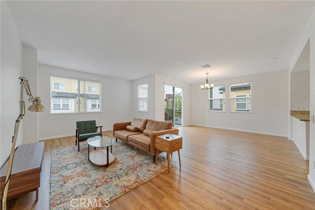 Foto del edificio - 8620 Belford Ave