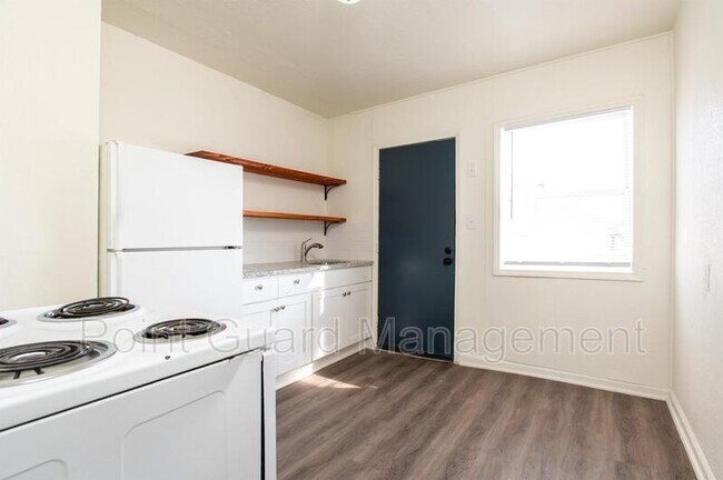 Building Photo - 745-751 S Beverly St