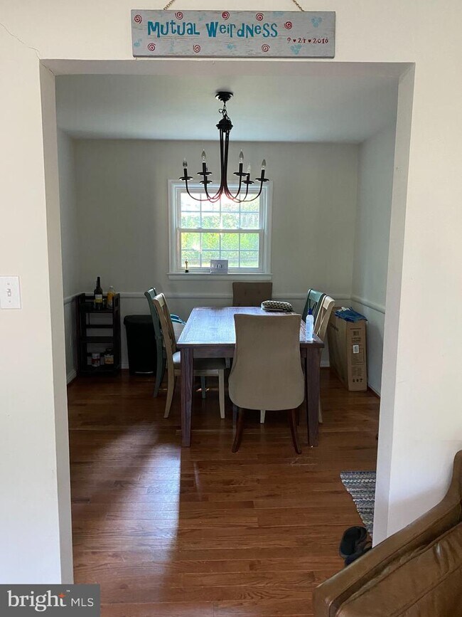 Foto del edificio - 3137 Creswell Dr