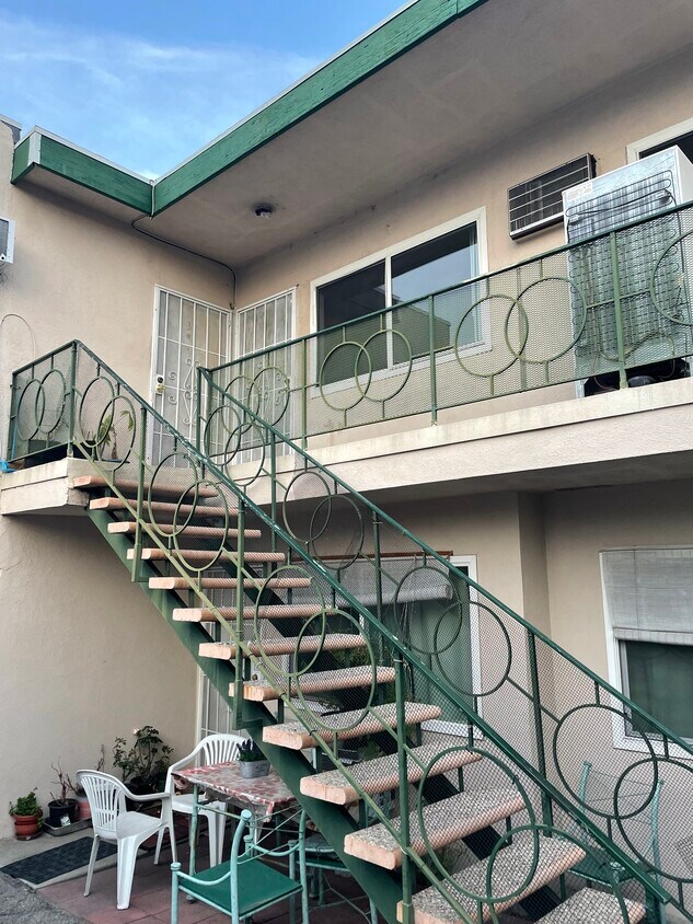 Foto del edificio - 318 W Elk Ave
