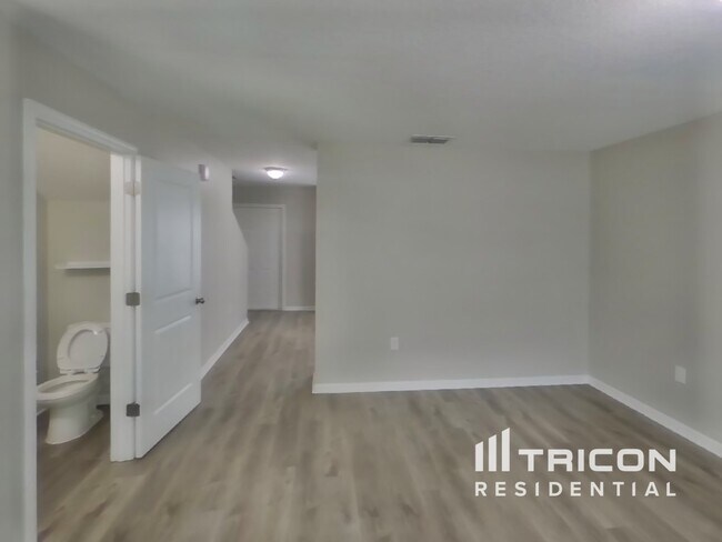 Foto del edificio - 12547 Shafton Rd