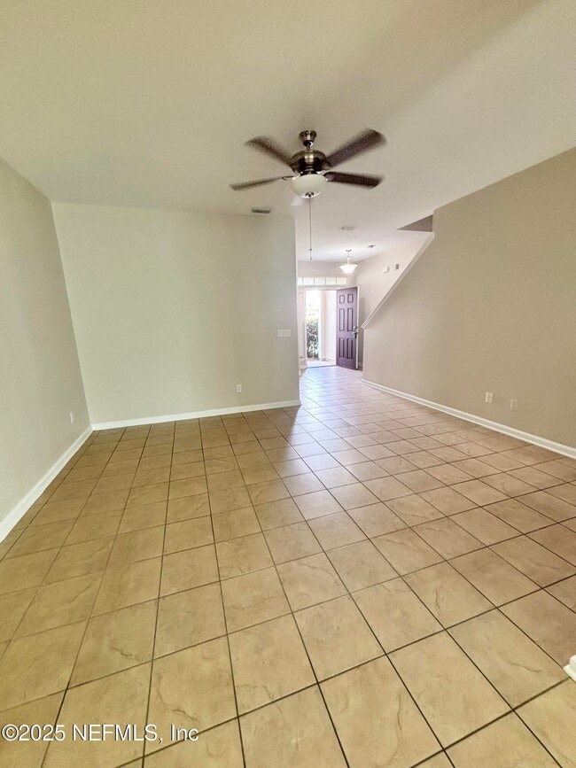 Building Photo - 673 Reese Ave