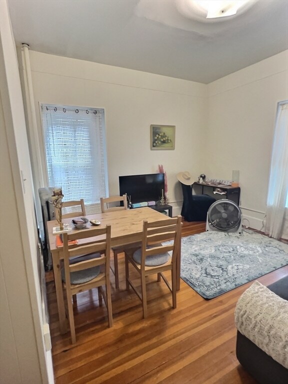 Foto del edificio - 1382 Beacon St