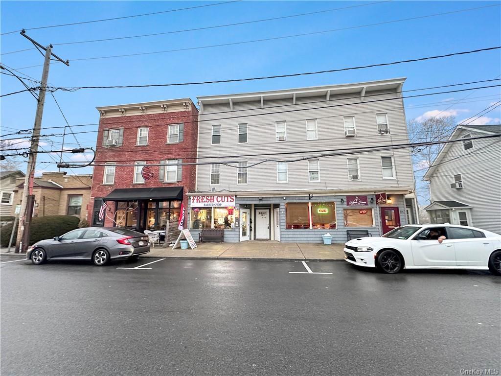 Primary Photo - 308 Main St