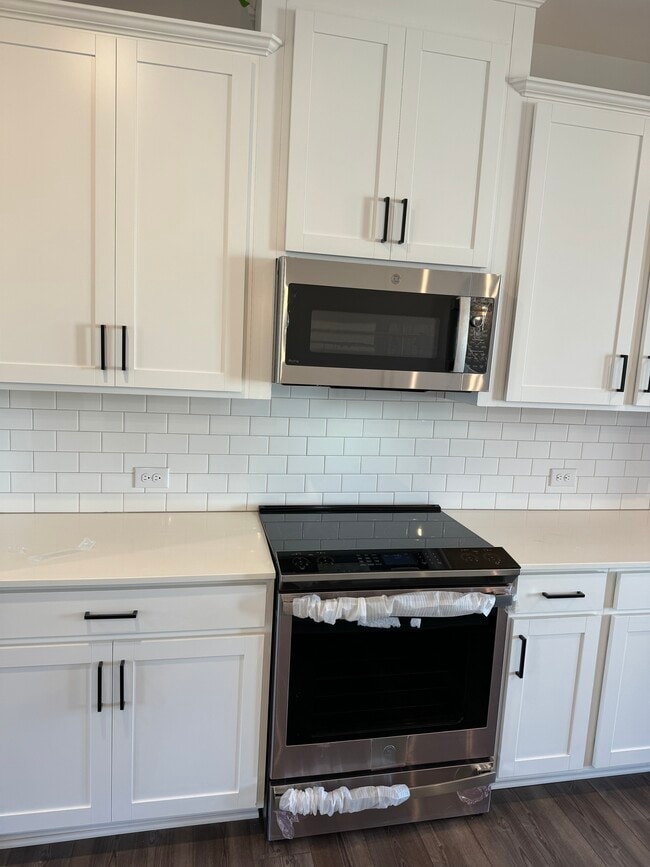 Building Photo - 817 Cameron Trl