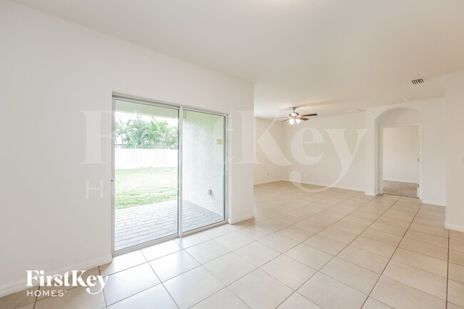 Foto del edificio - 519 SW 29th Terrace