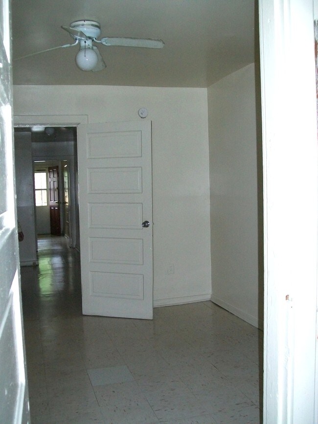 Foto del edificio - 313 N 33rd St