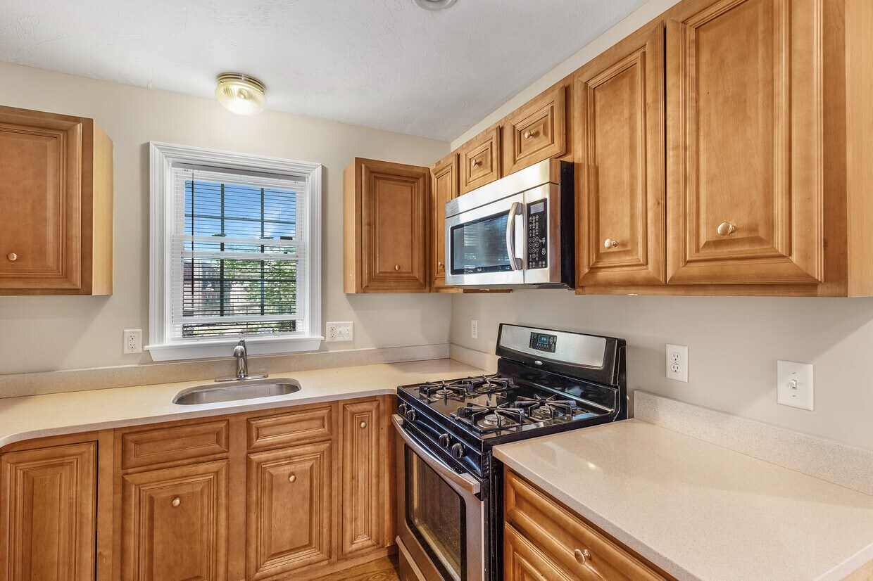 Primary Photo - 45 Nightingale St