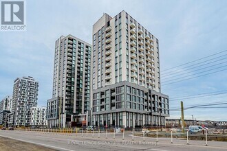 Building Photo - 3071 Trafalgar Rd