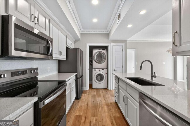 Foto del edificio - 2161 Peachtree Rd NE