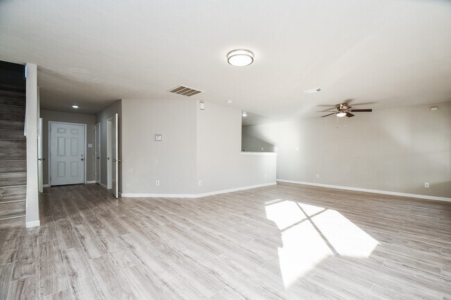 Foto del edificio - 11659 Evesborough Dr