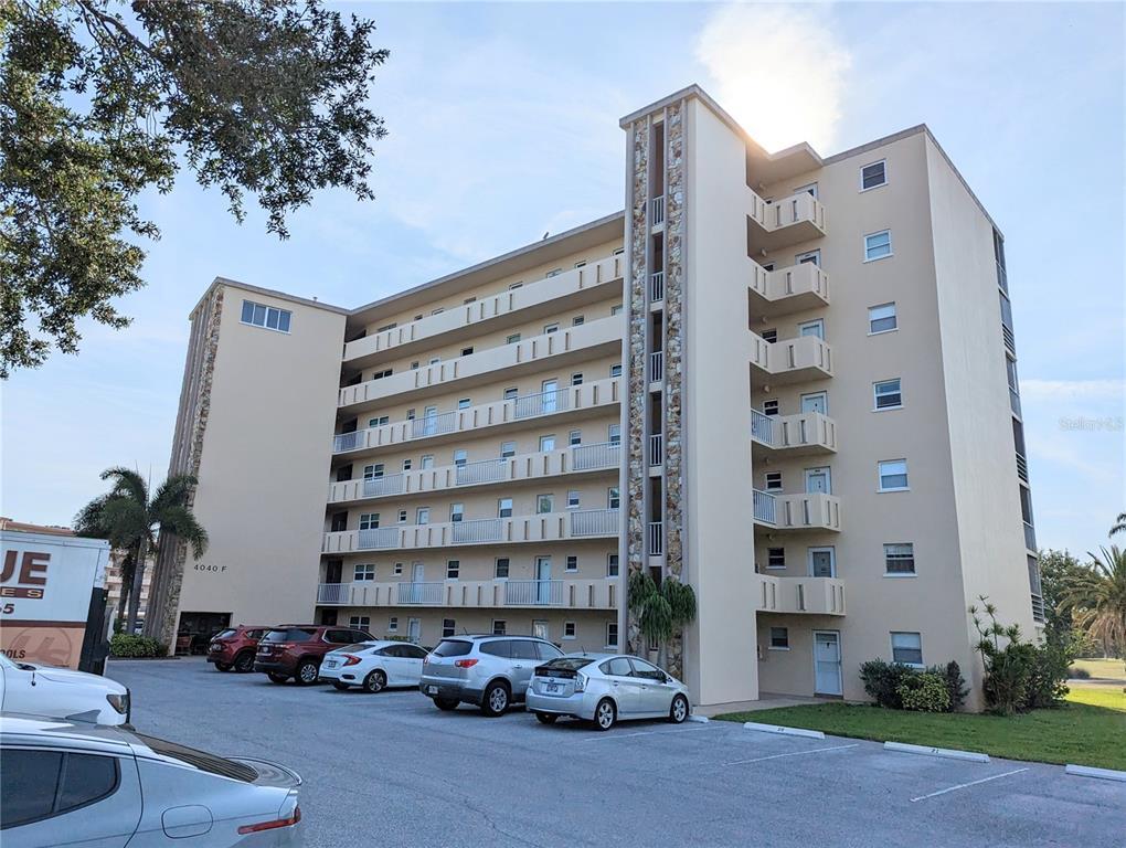 4040 Ironwood Cir Unit 704F, Bradenton, FL 34209 Condo for Rent in