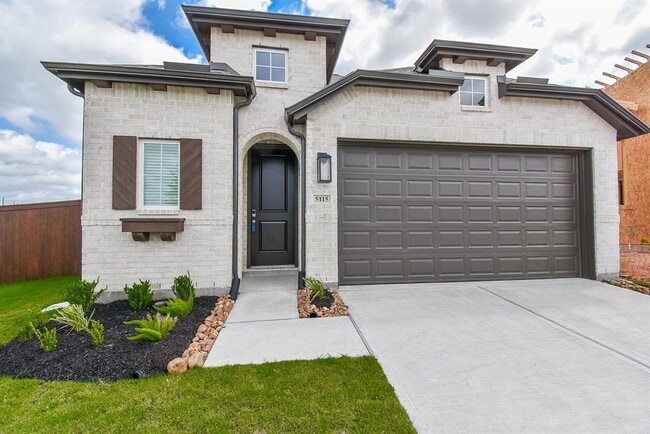 Building Photo - 5115 Murillo Dr