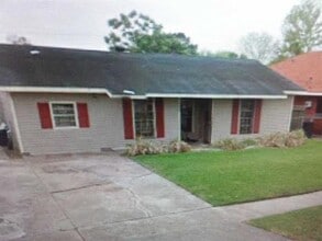 Building Photo - 304 Butler Dr