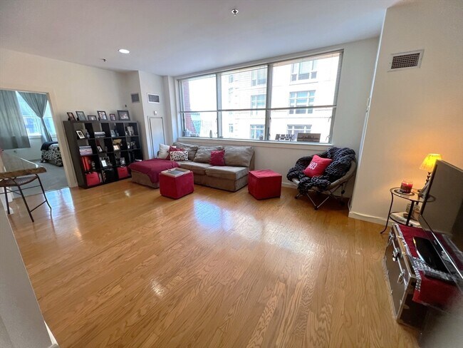 Foto del edificio - 234 Causeway St
