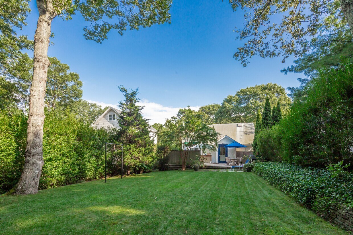 50 Wickatuck Dr, Sag Harbor, NY 11963 House Rental in Sag Harbor, NY