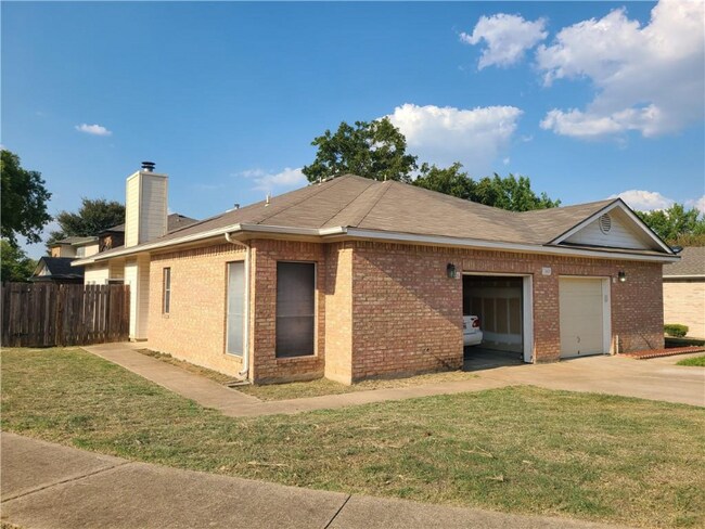 Building Photo - 2420 Curry Loop