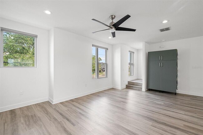 Foto del edificio - 104 26th St N