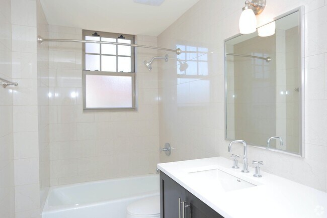 Foto del edificio - 4931 Lindell Boulevard, Unit 202