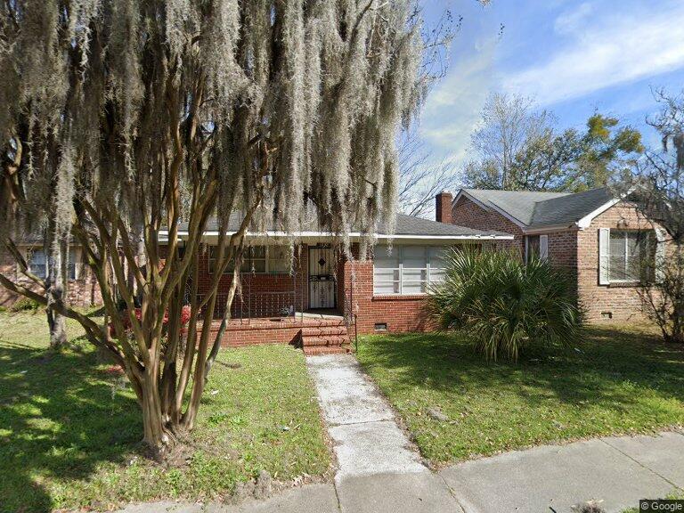 Primary Photo - 1212 W Victory Dr