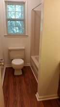 Building Photo - 253 Mary Ann Dr