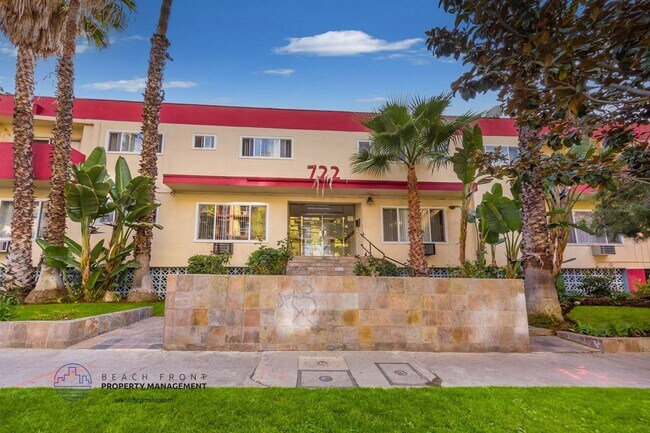 Foto del edificio - 722 S. St. Andrews Pl.