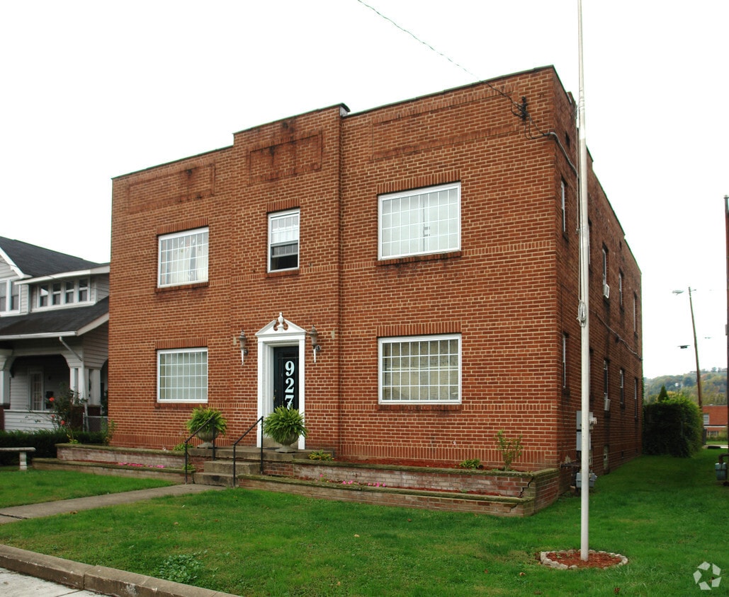 Building Photo - 927 Central Ave