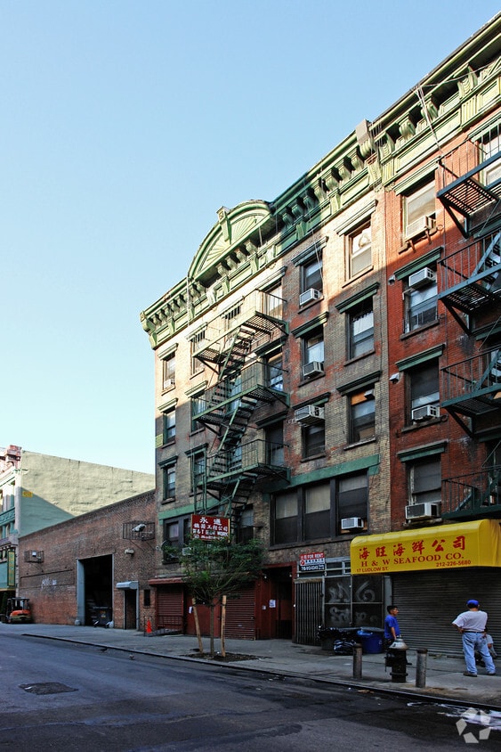 Building Photo - 13-15 Ludlow St