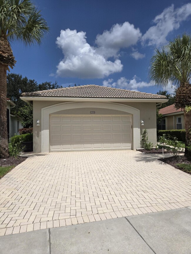 Building Photo - 2680 Clipper Cir