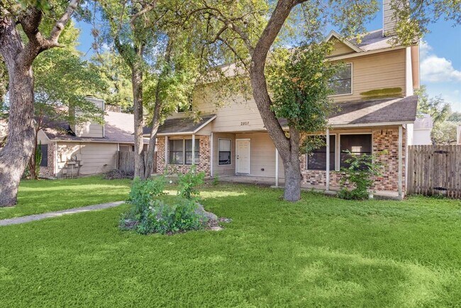 Foto del edificio - 2807 W Slaughter Ln