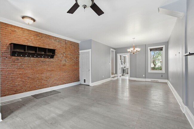 Foto del edificio - Beautiful 3BR 1.5 Townhouse in North East Lancaster City!