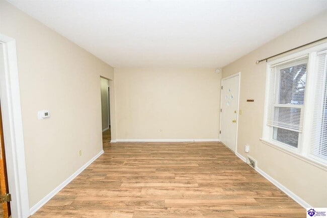 Foto del edificio - 1033 Fairview Ave