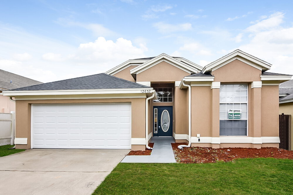 Foto principal - 12632 Darby Ave