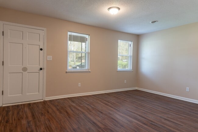 Building Photo - 2708 E Antler Dr